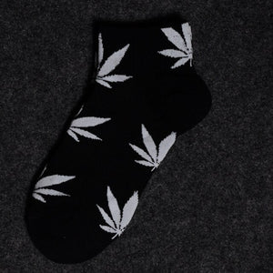 new maple leaf socks