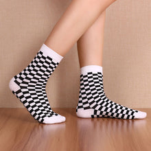 Load image into Gallery viewer, Korea Funky Harajuku Trend Women Checkerboard Socks
